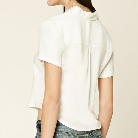 Heart breaker button short sleeve top - Picture 5 of 8